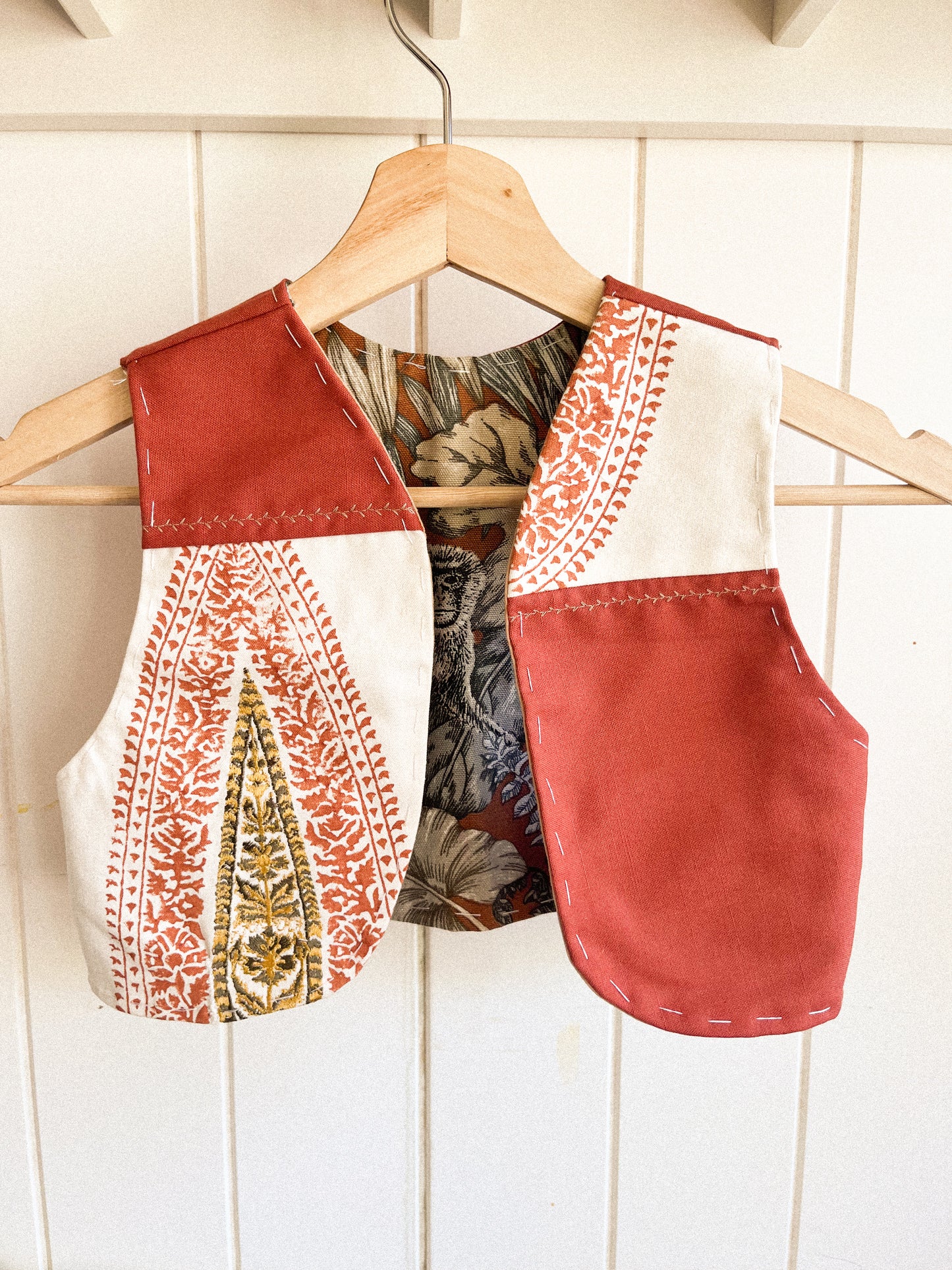 Reversible waistcoat - monkey