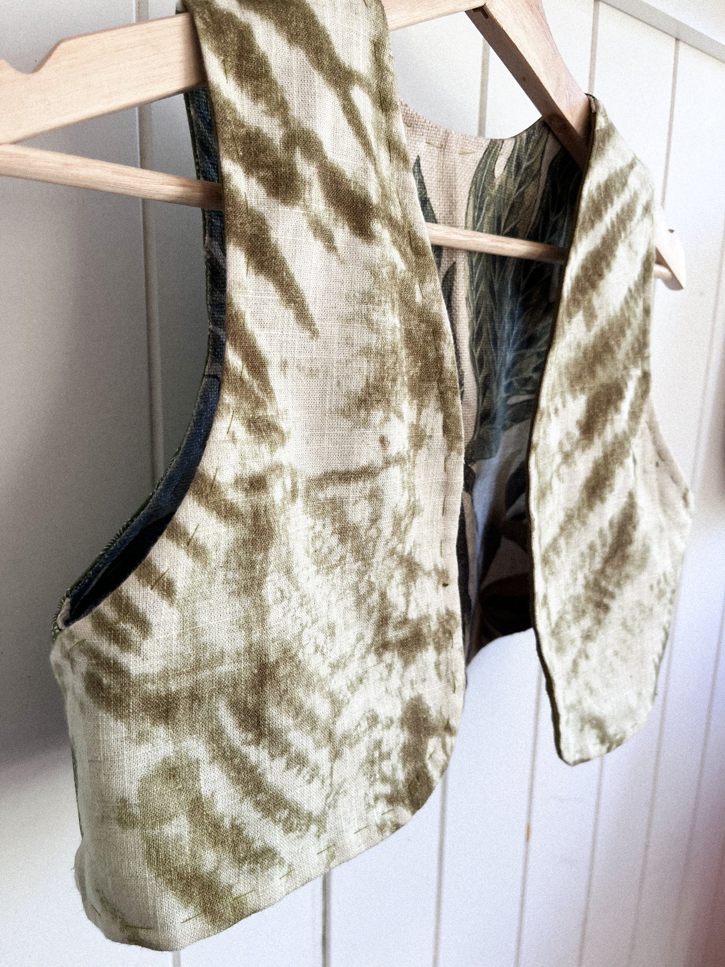 Reversible waistcoat - garden dream