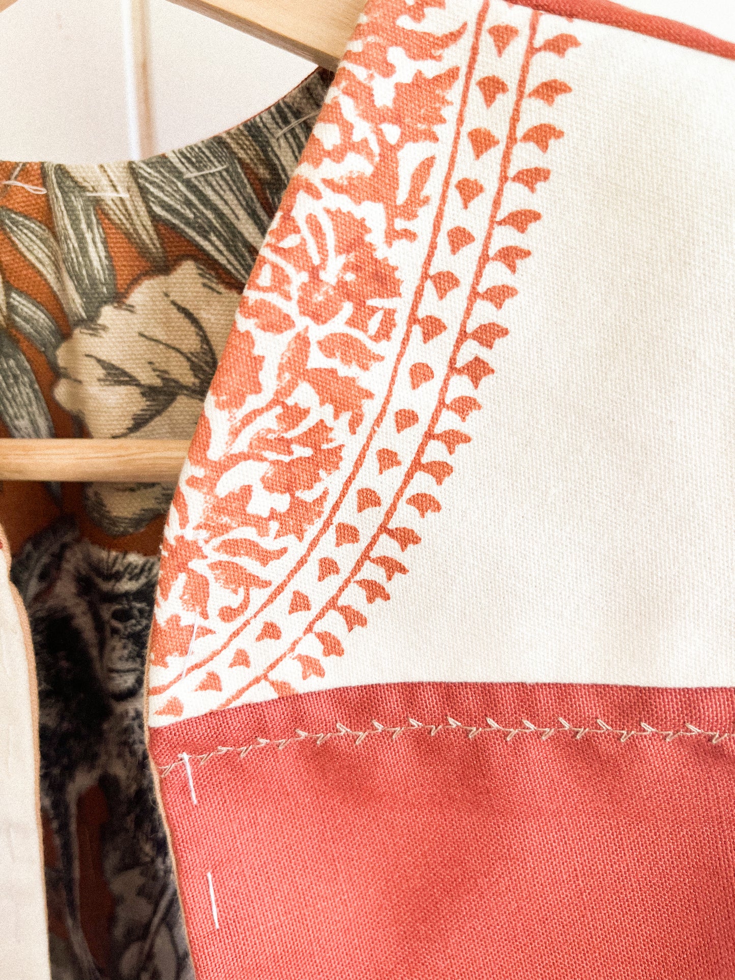 Reversible waistcoat - monkey