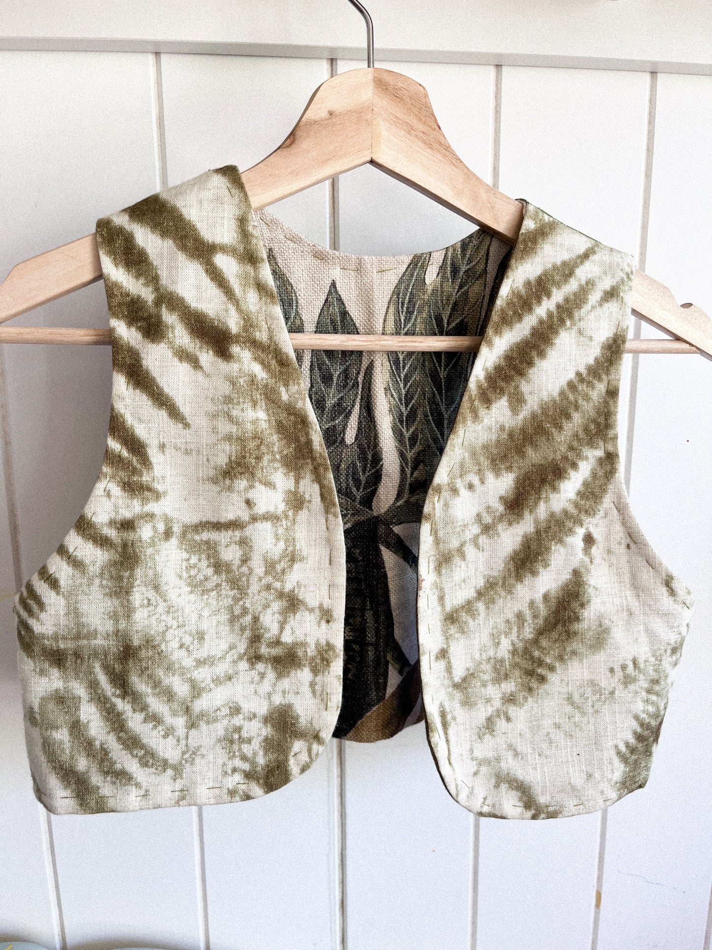 Reversible waistcoat - garden dream