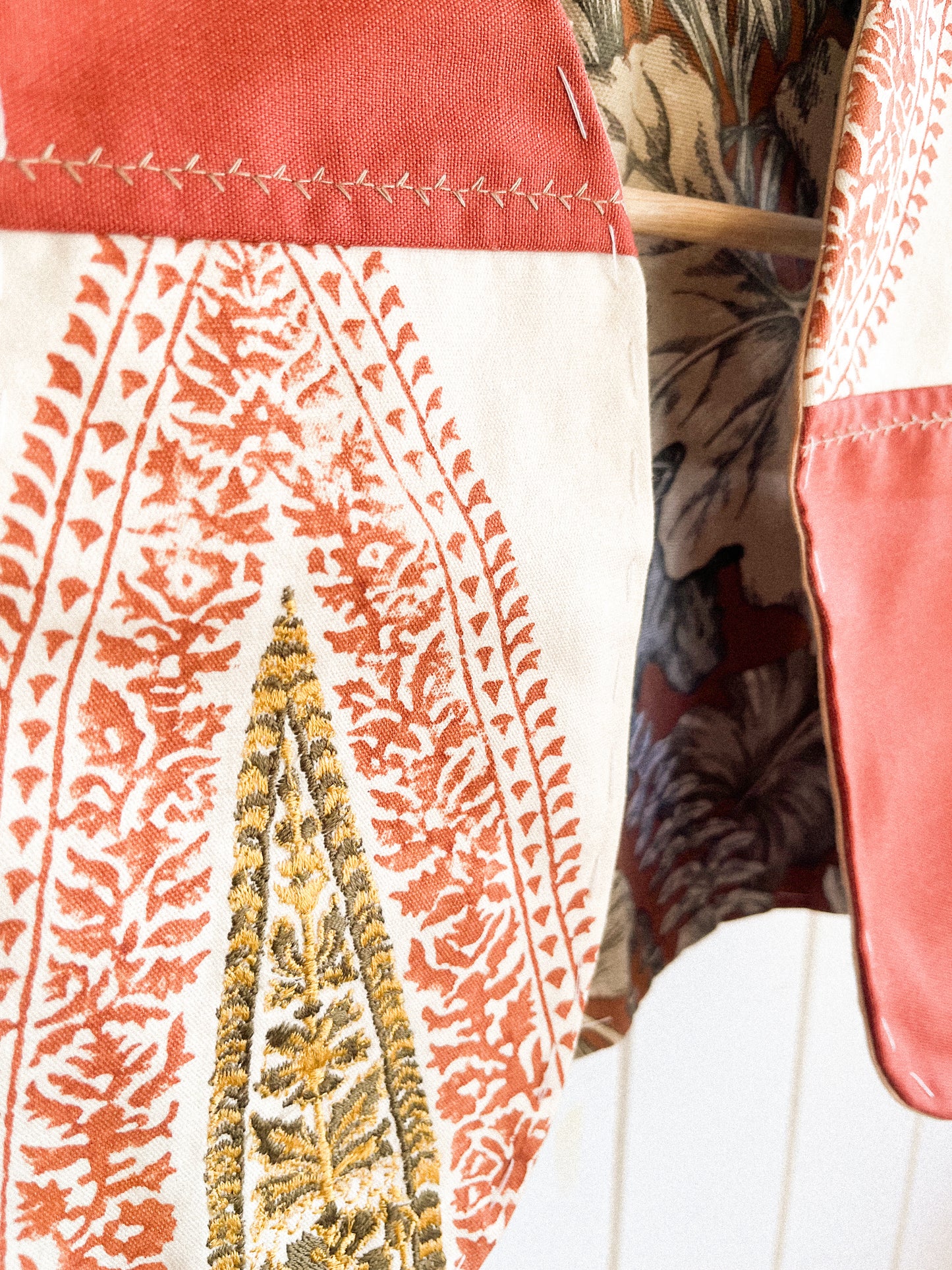 Reversible waistcoat - monkey