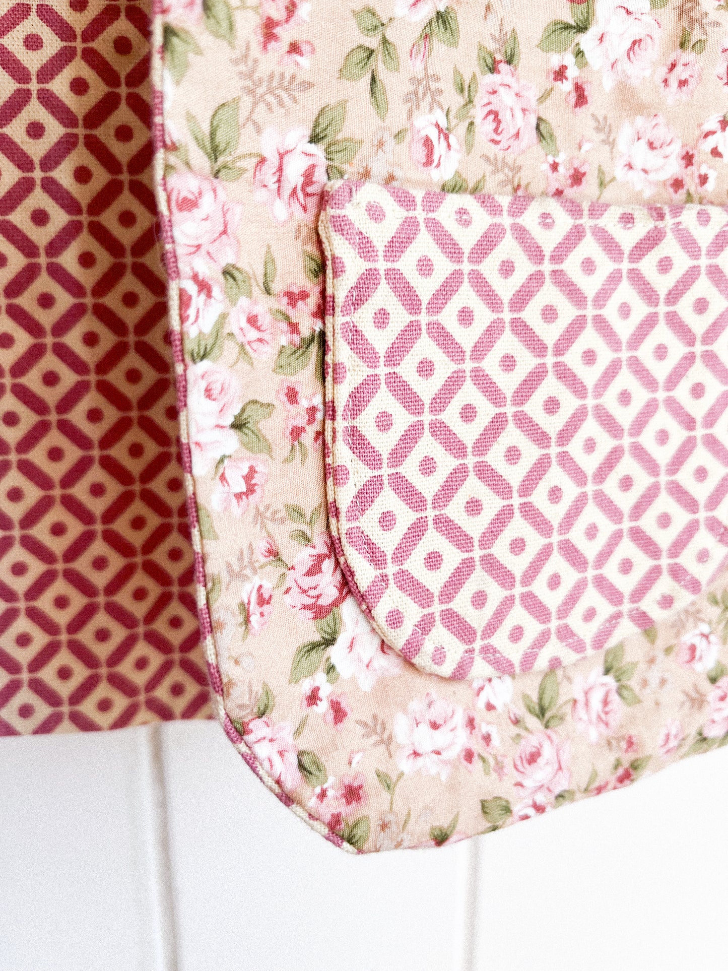 Reversible Toddler waistcoat - Rose and pink pattern