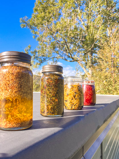 Botanical Body Oil - Give yourself Grace - Calendula Chamomile Lavender